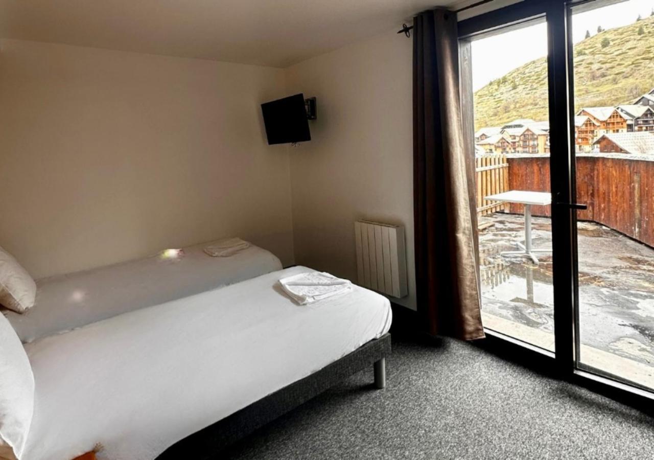 Hotel Club "Les Carrettes" Valmeinier Bagian luar foto