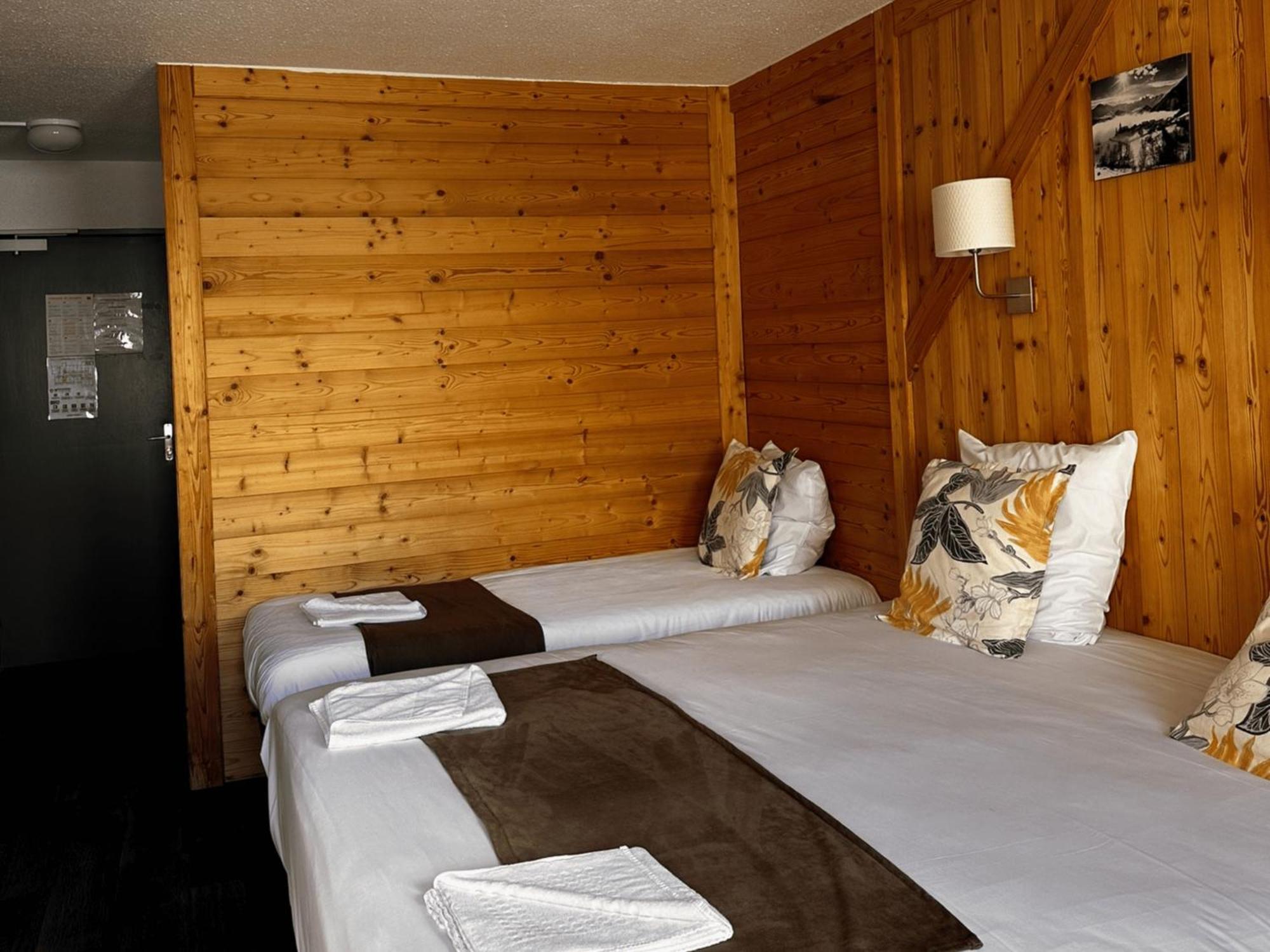 Hotel Club "Les Carrettes" Valmeinier Bagian luar foto