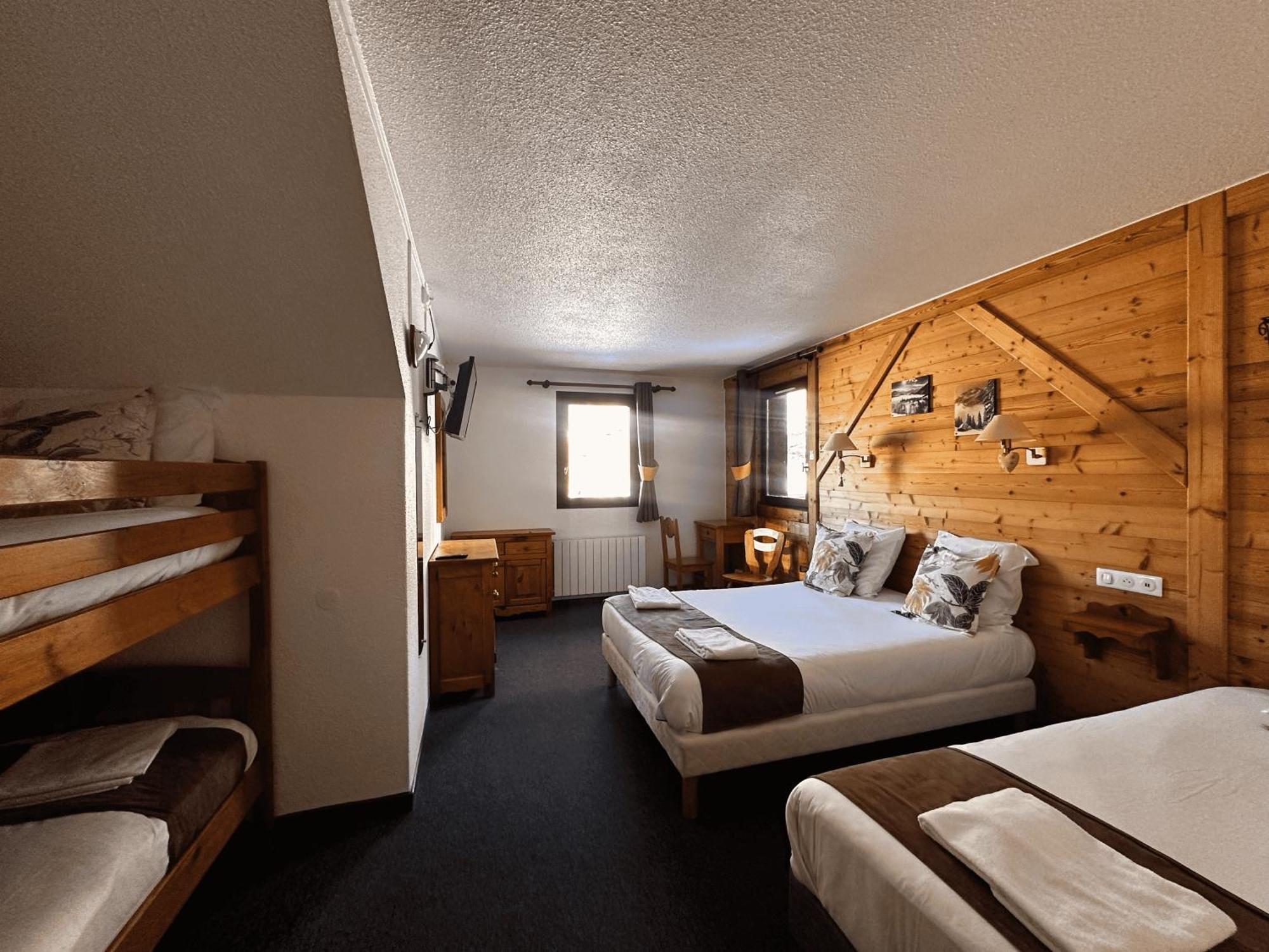 Hotel Club "Les Carrettes" Valmeinier Bagian luar foto