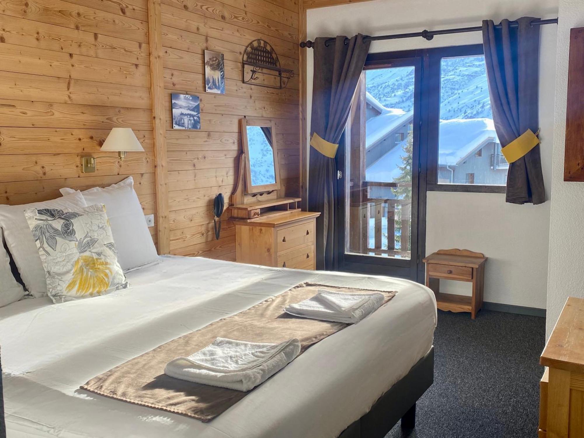 Hotel Club "Les Carrettes" Valmeinier Bagian luar foto